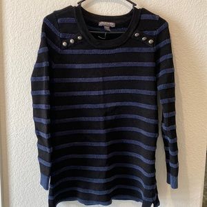 A Pea in the Pod maternity sweater